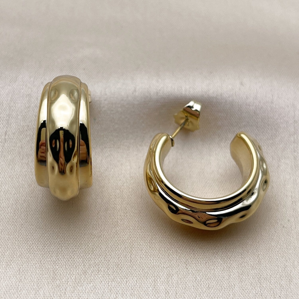 Stainless Steel Small Hoop, Polished, Golden Finish