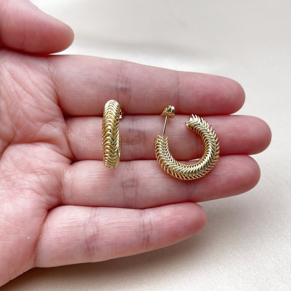 Oro Laminado Small Hoop, Gold Filled Style Polished, Golden Finish
