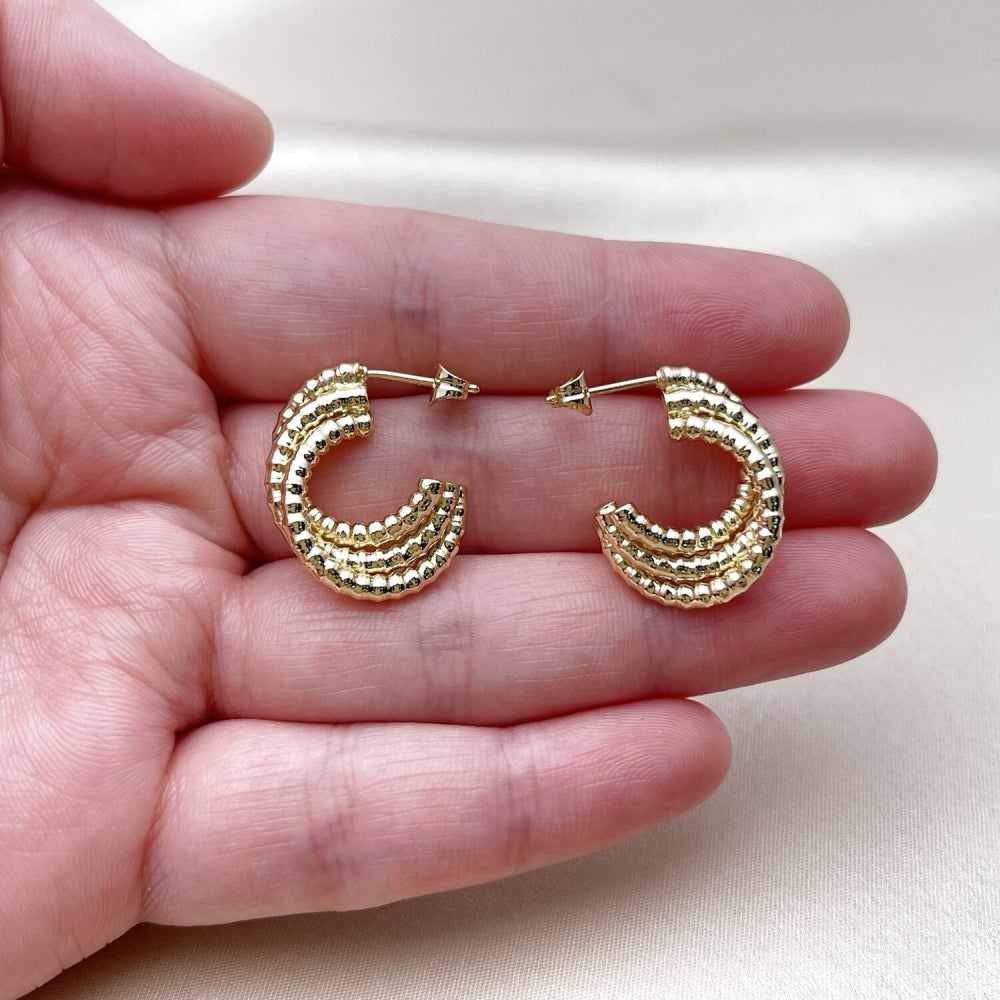Oro Laminado Small Hoop, Gold Filled Style Diamond Cutting Finish, Golden Finish