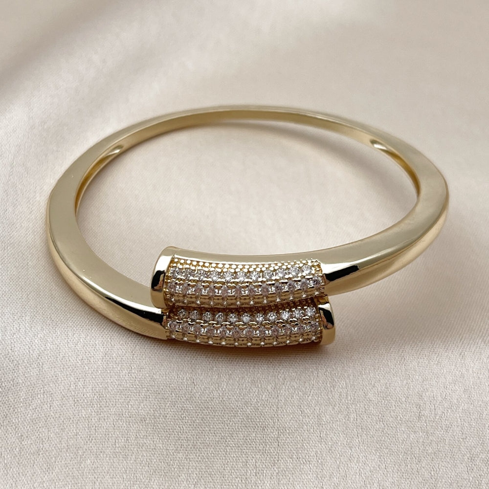 Oro Laminado Individual Bangle, Gold Filled Style with White Cubic Zirconia, Polished, Golden Finish