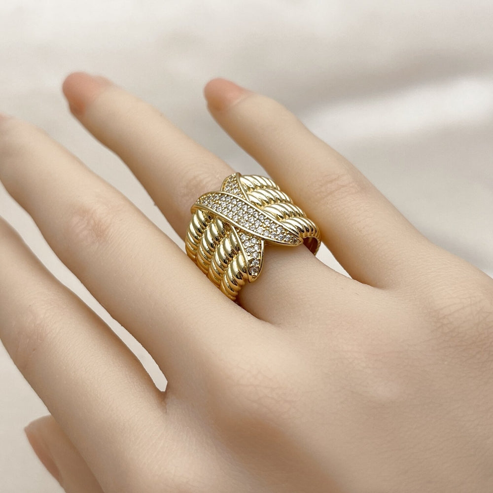 Oro Laminado Multi Stone Ring, Gold Filled Style Twist Design, with White Cubic Zirconia, Polished, Golden Finish